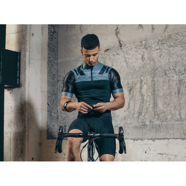 Wahoo TICKR FIT HEART RATE MONITOR (HRM)